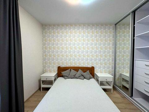 квартира за адресою Київ, Салютна вул., 2к6