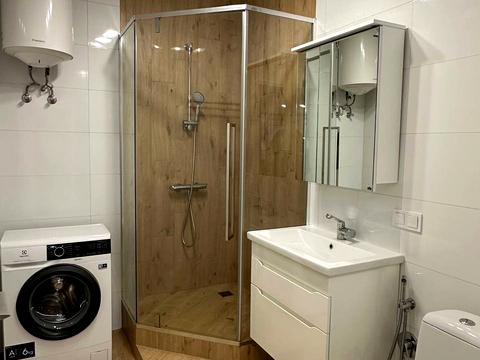 квартира за адресою Київ, Драгоманова вул., 10
