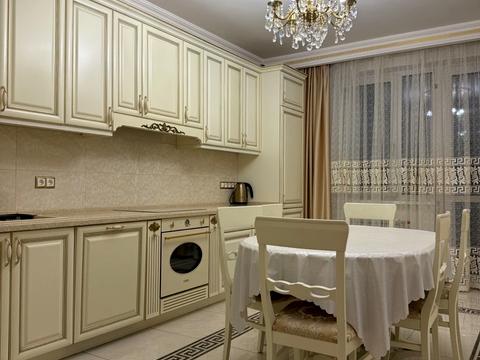 квартира по адресу Патриарха Мстислава Скрипника ул., 40