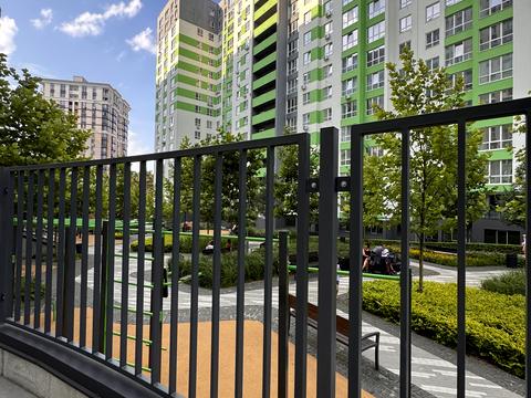 комерційна за адресою Університетська вул., 3/15