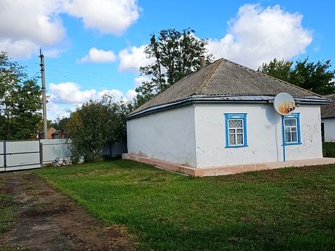 будинок за адресою с. Плужники, Червоноармійська