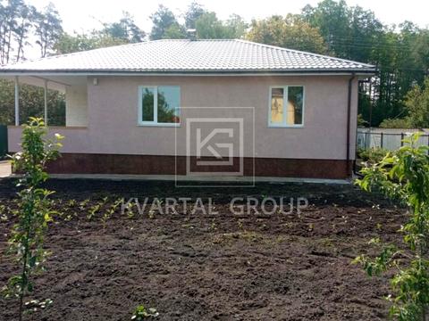 будинок за адресою Шкільна вул., 1