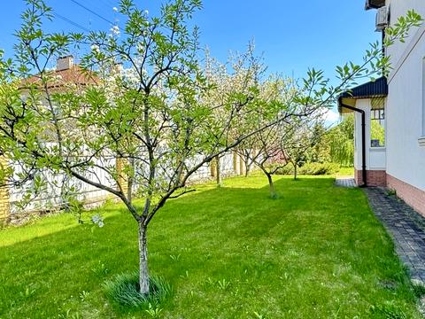 будинок за адресою Богатирська вул., 30б