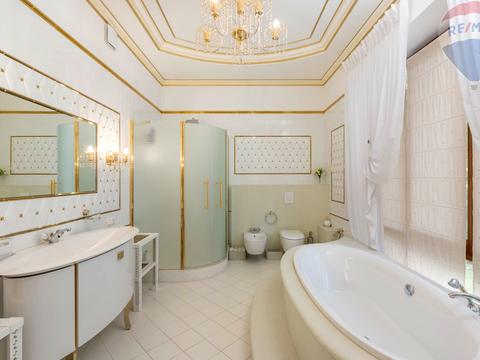 будинок за адресою Васильківська вул. (Пархоменка), 20