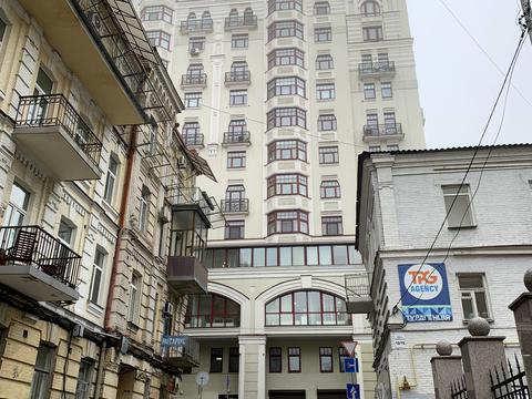 комерційна за адресою Ірининська вул., 5/24