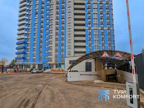 паркомісце за адресою Дніпровська набережна вул., 17-В