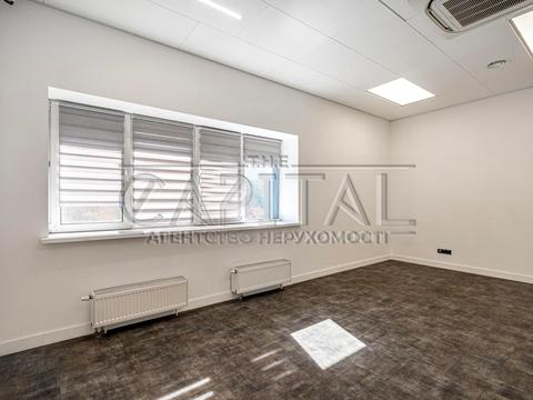 комерційна за адресою Михайла Максимовича вул. (Онуфрія Трутенка), 8