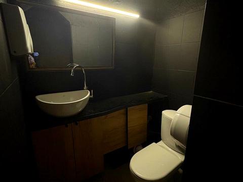 комерційна за адресою Михайла Грушевського вул., 5