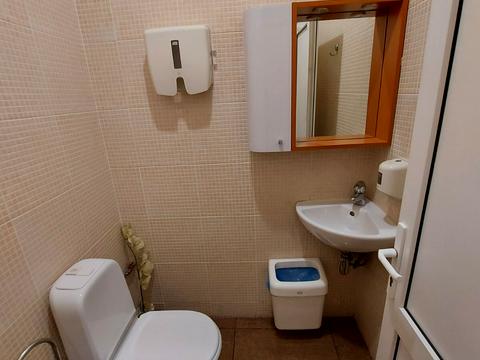 комерційна за адресою Інститутська вул., 19-А
