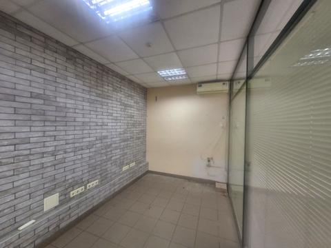 комерційна за адресою Варненська вул., 15