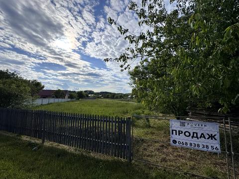 участок по адресу Л.Українки