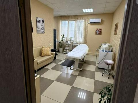 коммерческая по адресу Подільська ул., 93/1