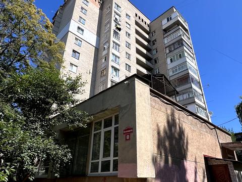 квартира за адресою Космонавтів просп., 69