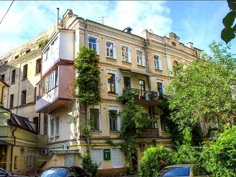 квартира по адресу Андреевский спуск, 2-Г