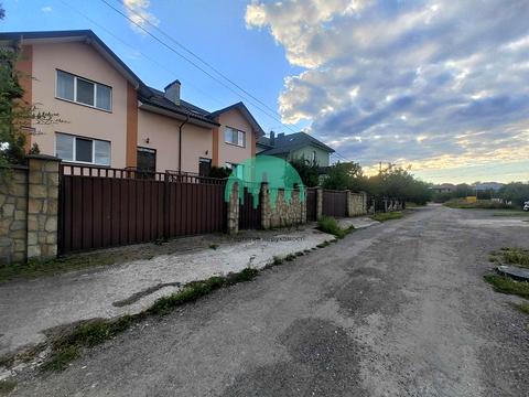 будинок за адресою Дорошенка, 13