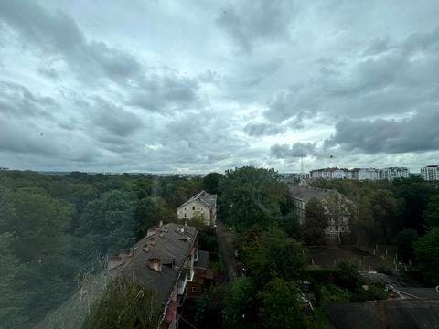 квартира за адресою Августина Волошина вул., 2