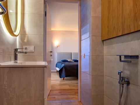 квартира за адресою Центральна вул., 1