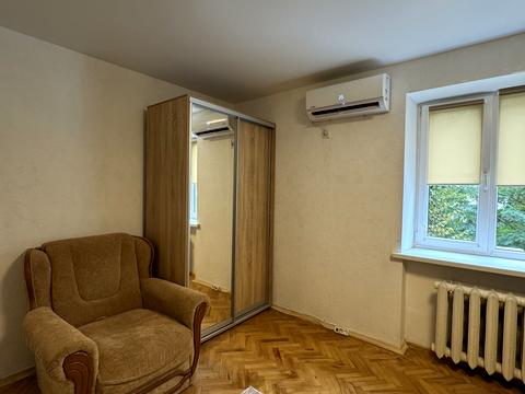 квартира за адресою Салютна вул., 17