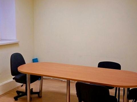 комерційна за адресою Київ, Почайнинська вул., 23