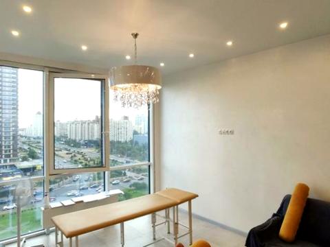 комерційна за адресою Левка Лук'яненка вул. (Маршала Тимошенка), 21/19