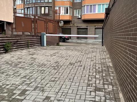 паркомісце за адресою Поштова вул. (Горького), 119