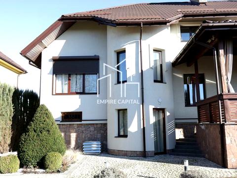 дом по адресу Бандери