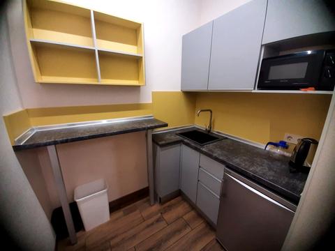 комерційна за адресою Євгена Коновальця вул. (Щорса), 36-Е