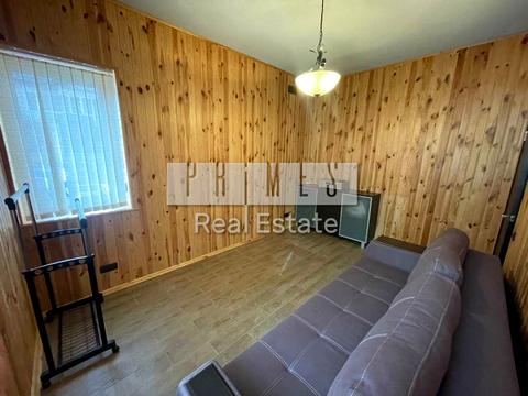 будинок за адресою Набережна вул.