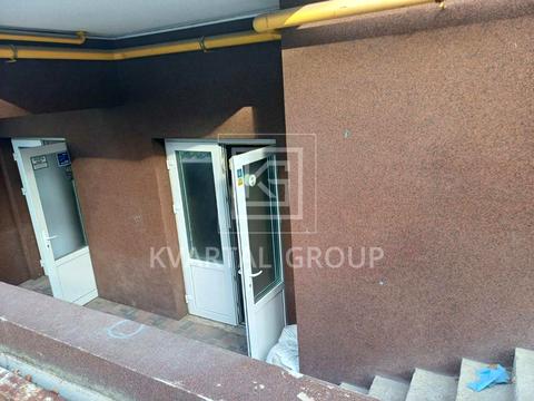 комерційна за адресою Мечникова вул., 109-Б