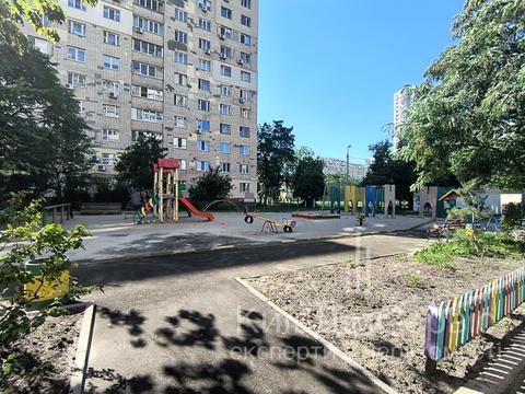квартира за адресою Митрополита Андрея Шептицького вул. (Анатолія Луначарського), 3-А