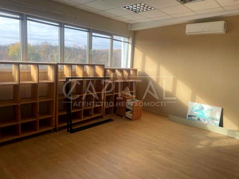 комерційна за адресою Казимира Малевича вул. (Боженка), 86-П