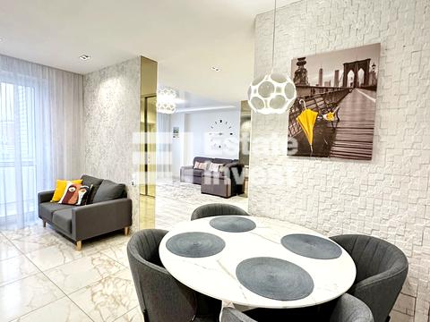 квартира за адресою Софії Русової вул., 7