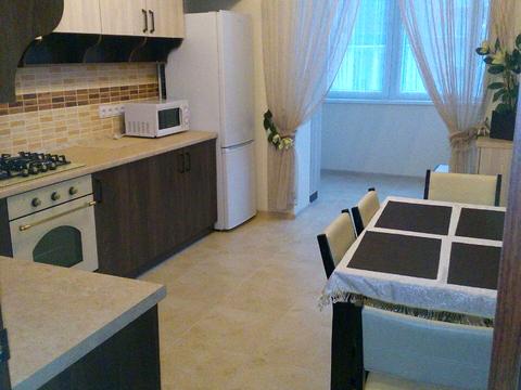 квартира за адресою Пулюя, 8