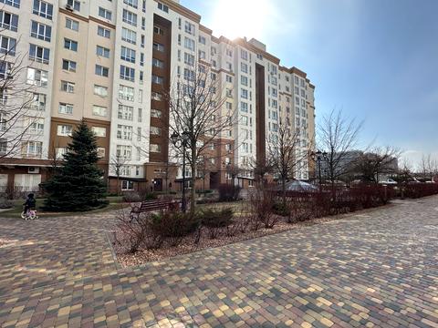 коммерческая по адресу Героев Небесной Сотни просп., 40/1