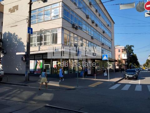 комерційна за адресою Спаська вул., 7