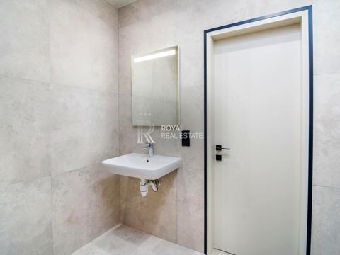 комерційна за адресою Джона Маккейна вул. (Івана Кудрі), 26