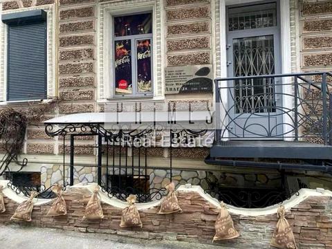 комерційна за адресою Богдана Хмельницького вул., 50