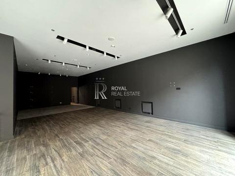 комерційна за адресою Володимирська вул., 38