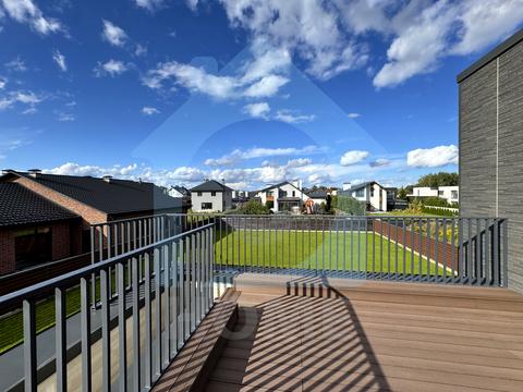 дом по адресу Озерна