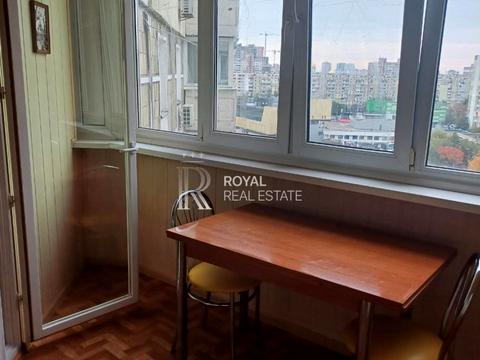 квартира за адресою Анни Ахматової вул., 6