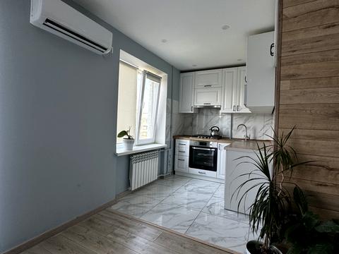 квартира за адресою житловий масив Тополя-1 вул., 8