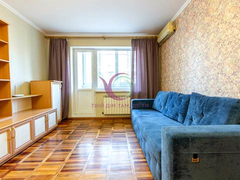 квартира за адресою Героїв полку "Азов" вул. (Маршала Малиновського), 1-А