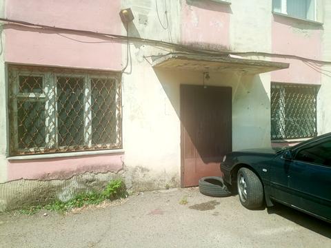 комерційна за адресою И.Гена, 3