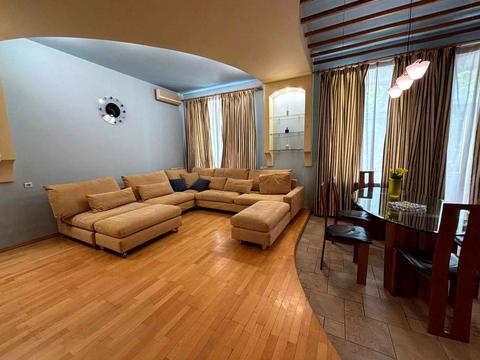 квартира за адресою Шота Руставелі вул., 27