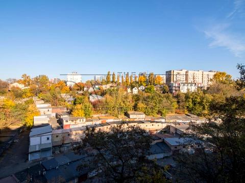 комерційна за адресою Тиха вул., 19
