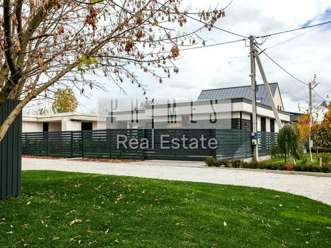 будинок за адресою Довженка вул.