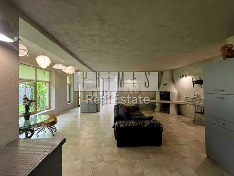 будинок за адресою Богатирська вул., 30а