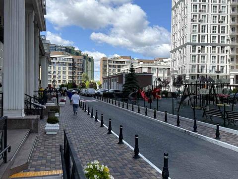 комерційна за адресою Михайла Максимовича вул. (Онуфрія Трутенка), 26-В