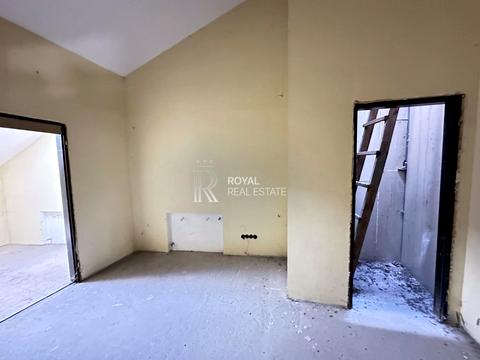 комерційна за адресою Володимирська вул., 57А