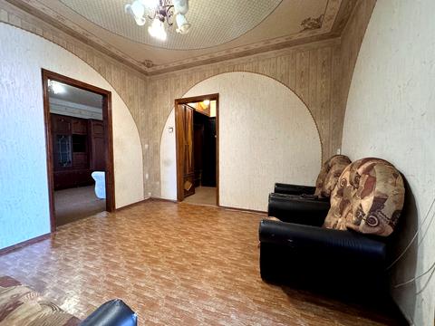 квартира за адресою Ревуцького вул., 18